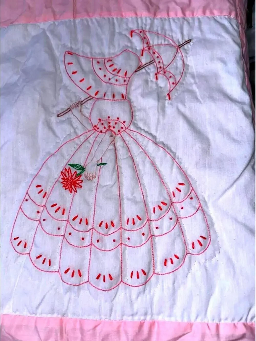 Vintage Hand Embroidered Sunbonnet Sue Quilt Pink White Handmade 93x69 Cottage